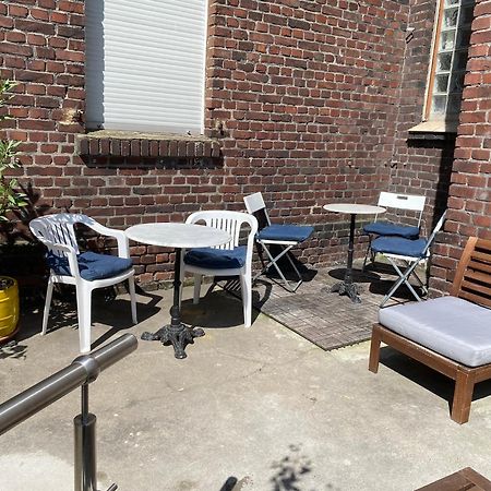 2 Rooms, Free Parking, 25 Min To Duesseldorf, 150 Mbps Wlan Duisburg Luaran gambar