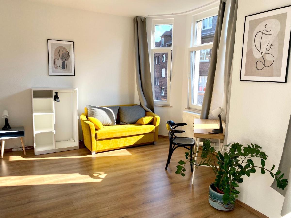 2 Rooms, Free Parking, 25 Min To Duesseldorf, 150 Mbps Wlan Duisburg Luaran gambar